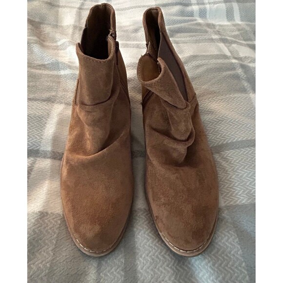 Eurosoft by Sofft women’s fashion bootie size 8. - Picture 1 of 4